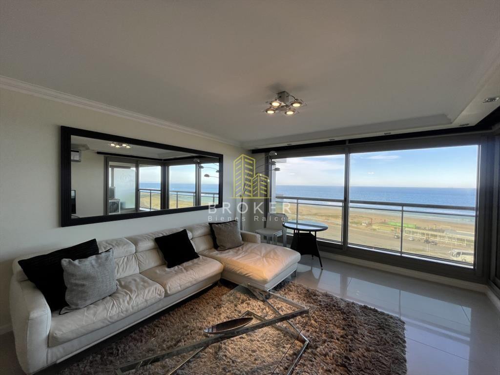 Apartamento de 3 Dormitorios Vista al Mar en del
