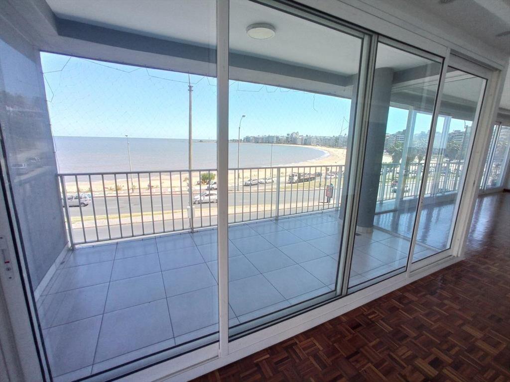 apartamento - Rambla y Pereira de la Luz, 200 m2 , gge * 2