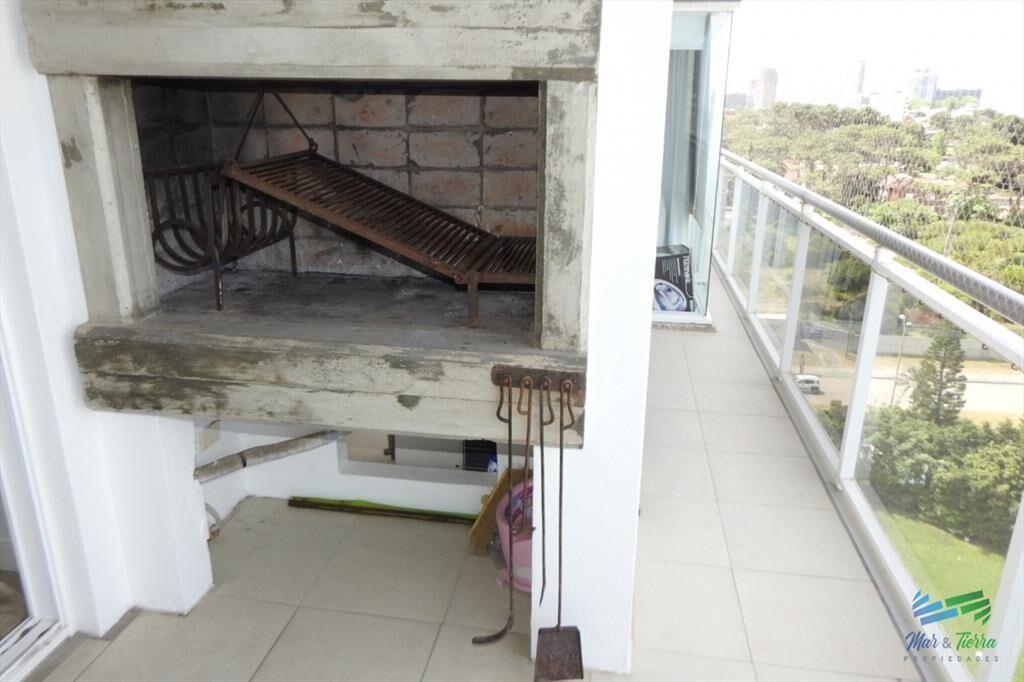 En venta apartamento 3 dormtirorios con propio,