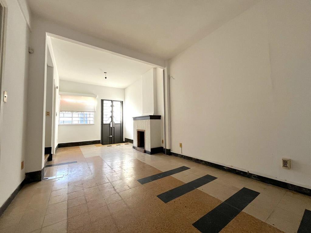 A PASOS DE SOCA Y GESTIDO! CASA DE DOS PLANTAS, GARAGE Y PA