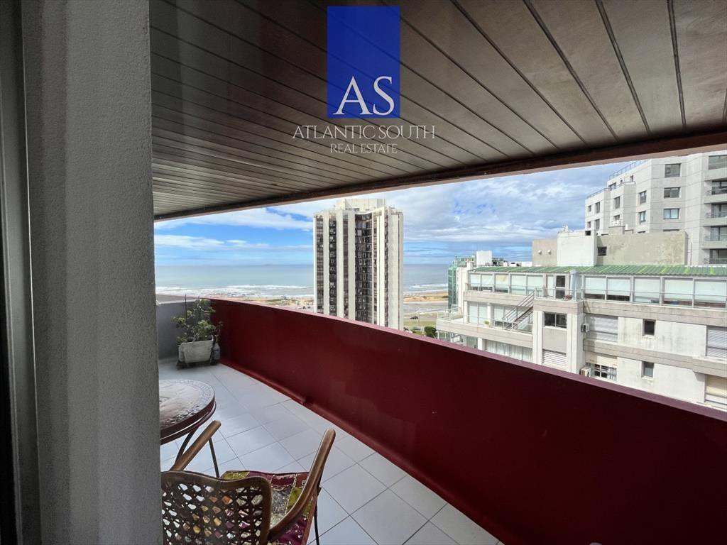 Apartamento 2 dormitorios reciclado piso alto con