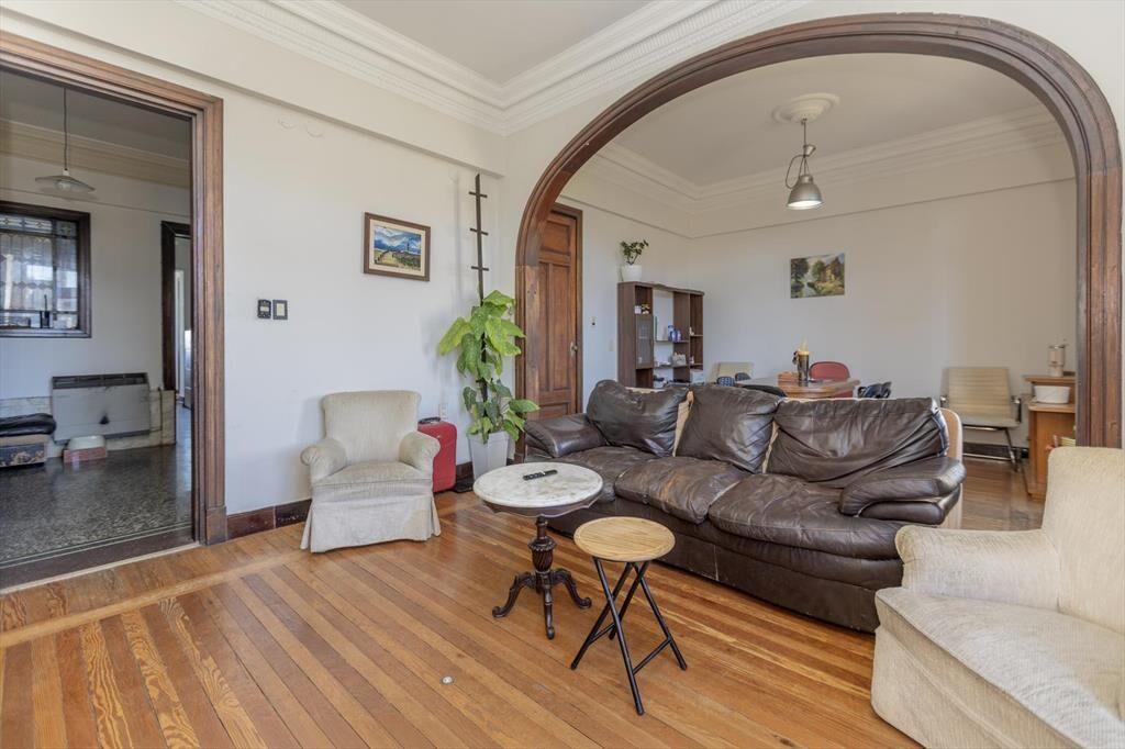 Venta de Apartamento 3 Dormitorios y servicio completo en e