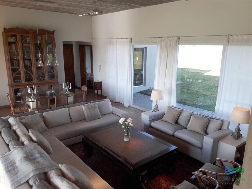 Muy lindo campo en Jose Ignacio con importante y