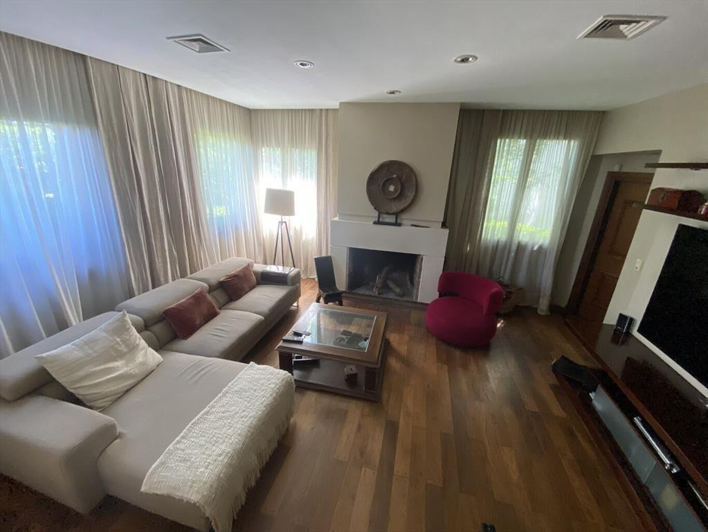 VENTA PROPIEDAD CARRASCO: MAGNIFICA RESIDENCIA
