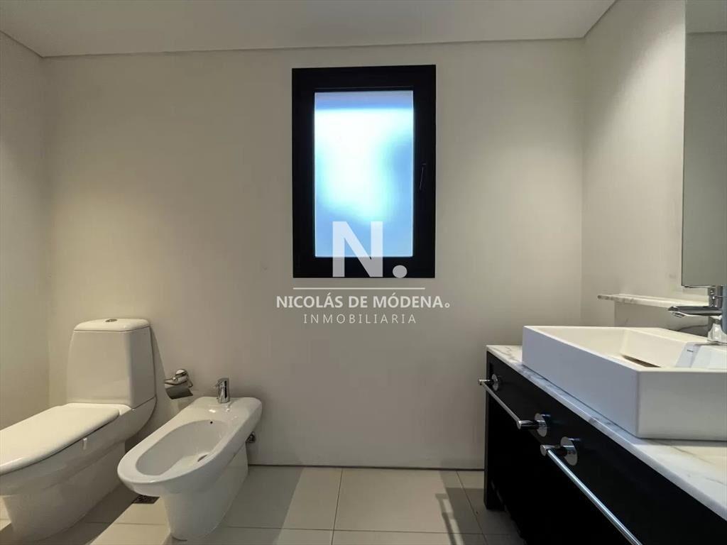 Impecable departamento, comodo e iluminado.