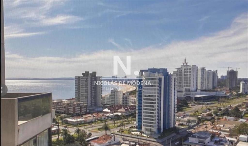 Espectacular apartamento PISO 17