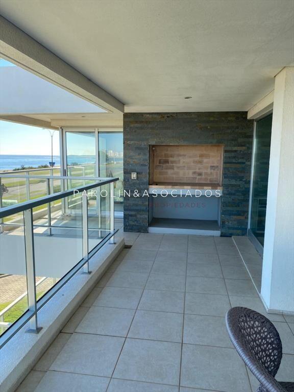 Apartamento en venta de 3 dormitorios en Ville de