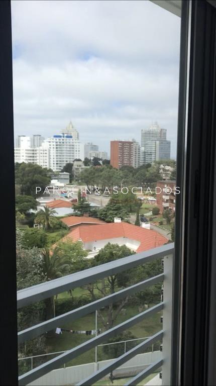 Apartamento en venta de 2 dormitorios en Mansa, Alexander B