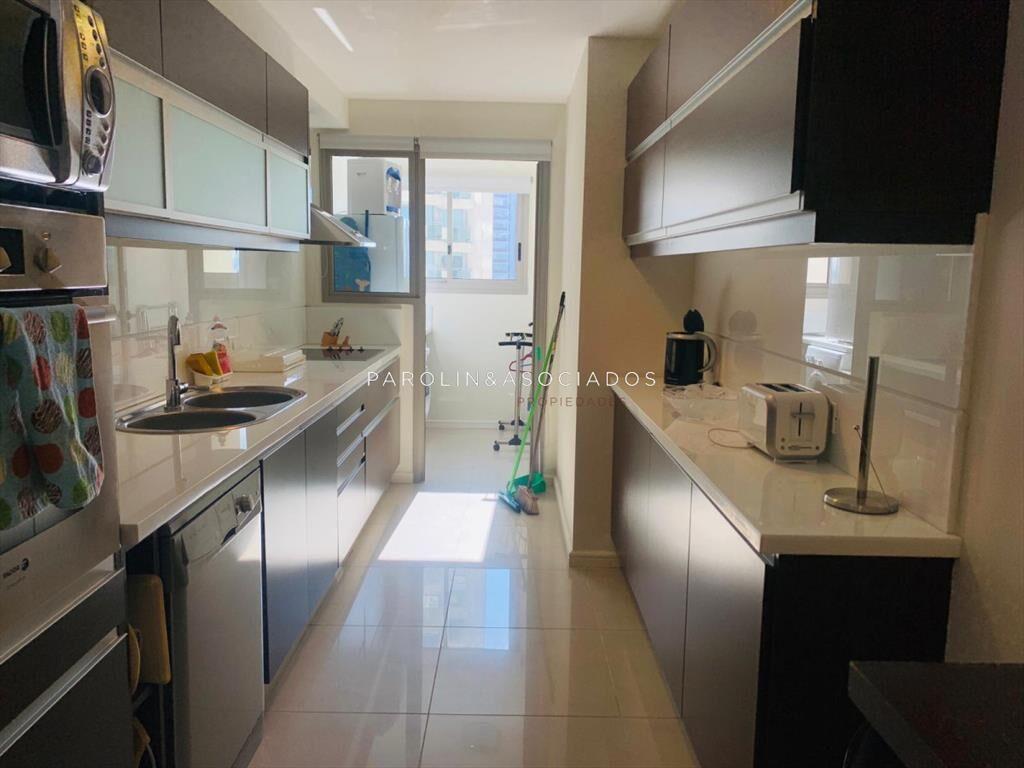 Apartamento en venta de 3 dormitorios en Torre