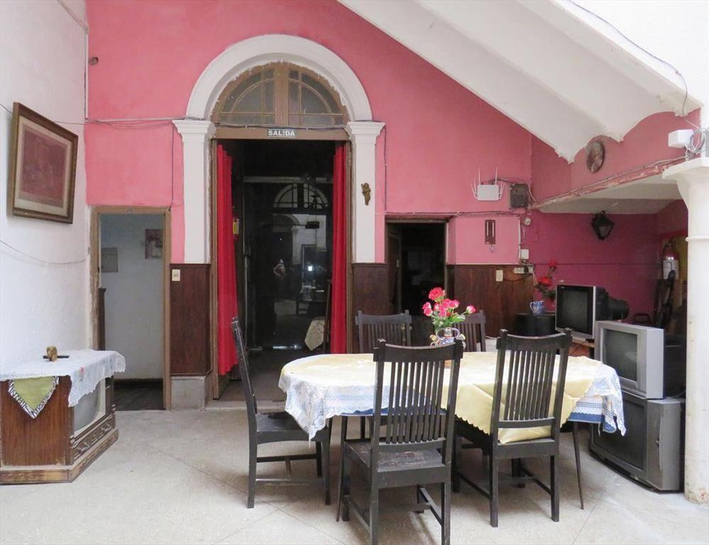 Venta Pensión 20 dormitorios. Ciudad Vieja. Oportunidad de