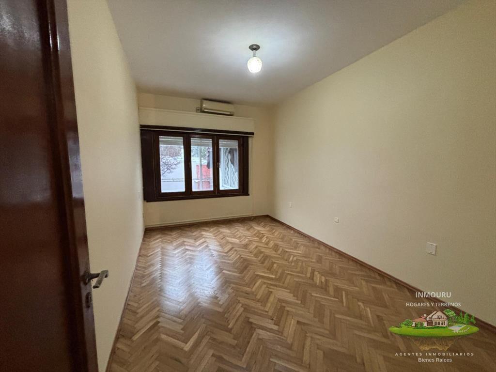 Casa sumamente amplia en alquiler
