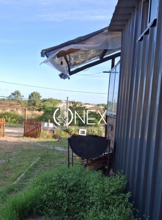 Se vende casa en  Pinamar Sur a pasos del mar con