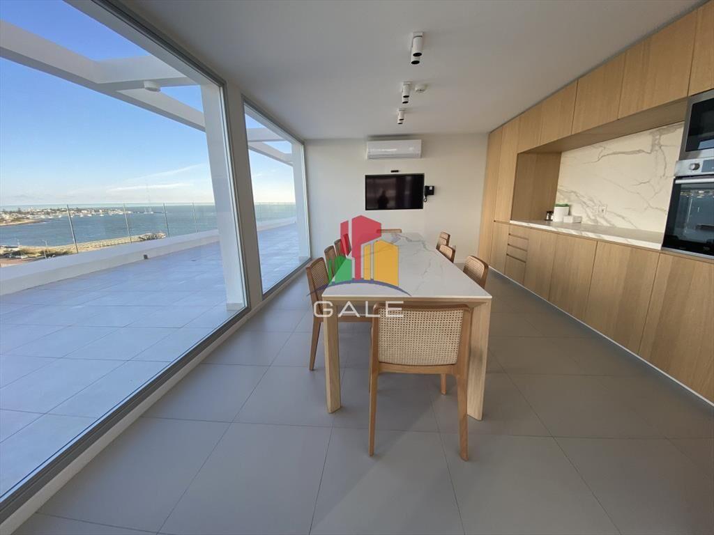 Departamento a metros del mar, parada 4 de playa
