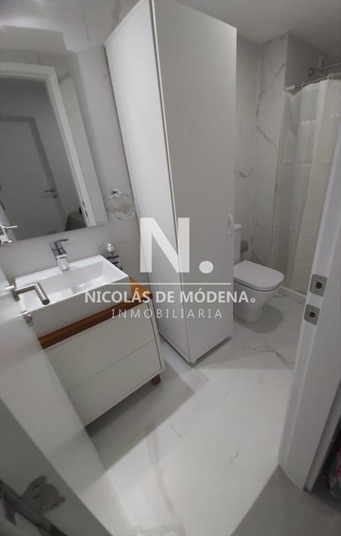 Vende apartamento de 1 dormitorio y medio en del