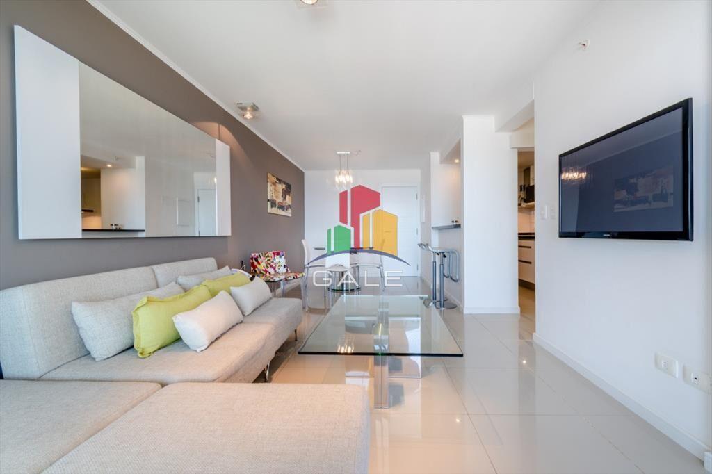 Apartamento de 2 Dormitorios en Playa Brava con Vista al Ma