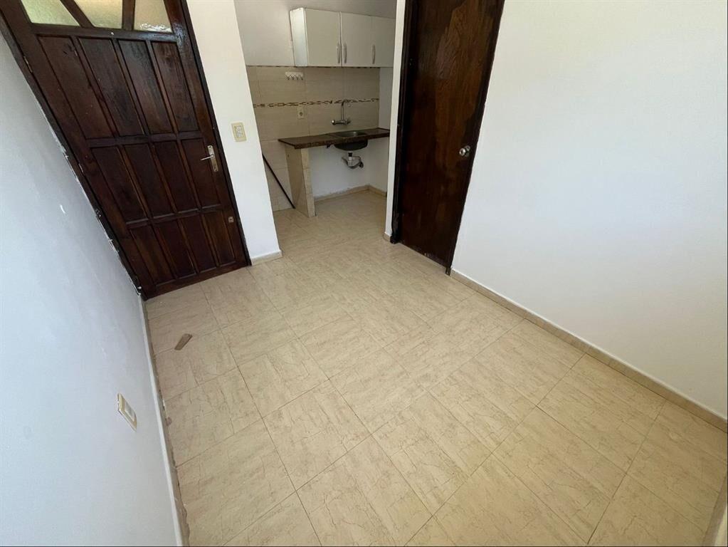 *** ALQUILADO ***  A NUEVA A 7 CUADRAS DE AV. GIANNATTASIO.