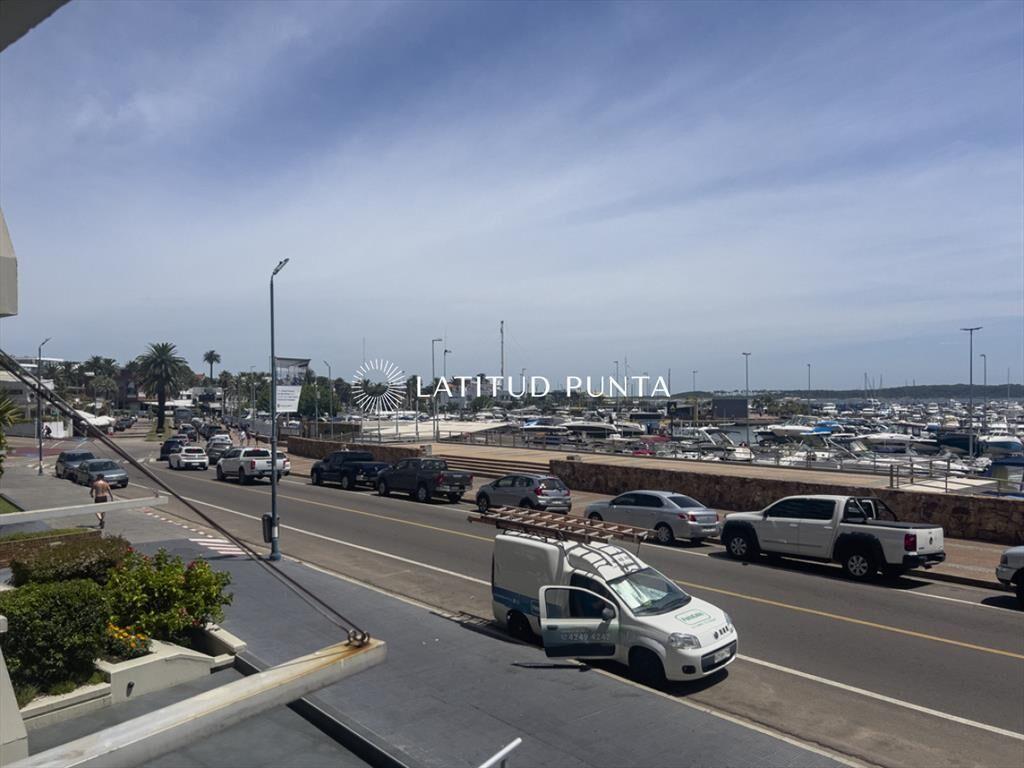 Puerto de Punta del Este, apartamento de 4 dormitorios