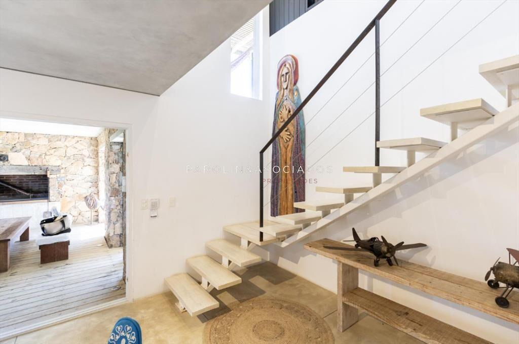 Casa en Venta de 4 Dormitorios en La Juanita,