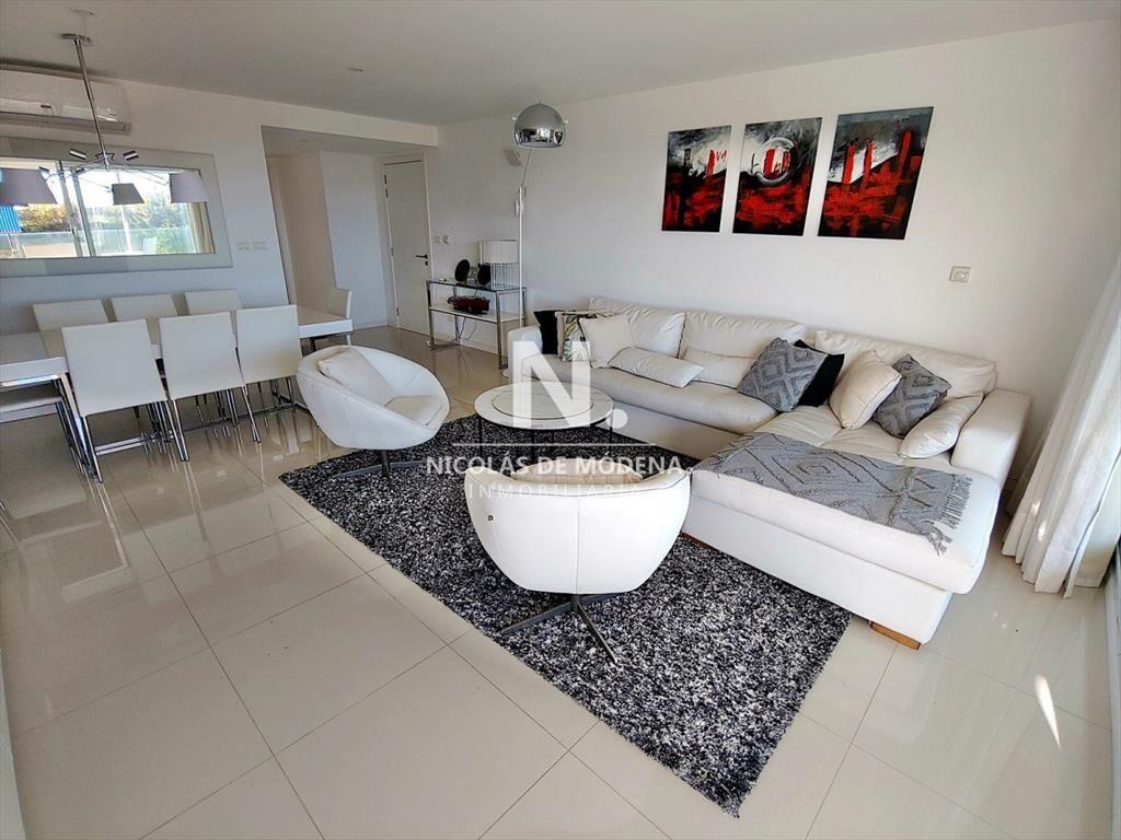 Apartamento en Punta del Este, Mansa
