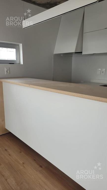 Oficina en venta con renta en Cordón - 106B