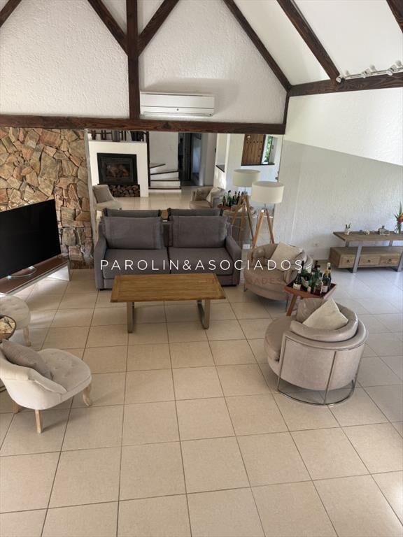 Casa en Punta del Este, Lugano