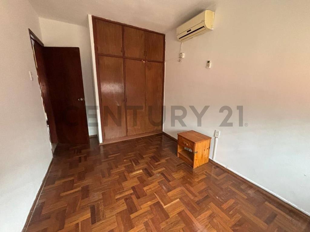 Venta Casa 3 Dormitorios + Apto Barrio Ituzaingó USD.149....