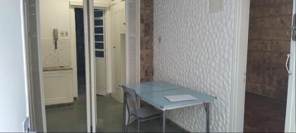 VENDO APARTAMENTO 1 DORMITORIO CON PATIO con RENTA