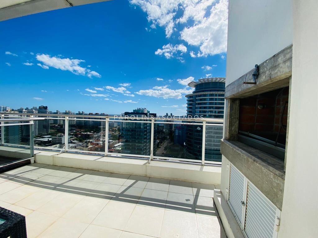 Apartamento en venta de 3 dormitorios en Tower,