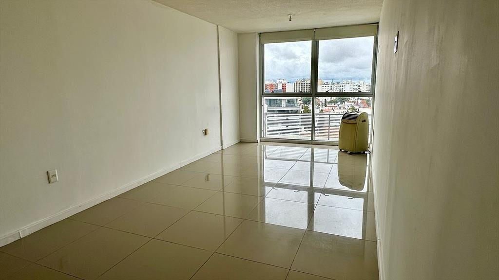 Alquiler Monoambiente Pocitos Piso alto Amenities