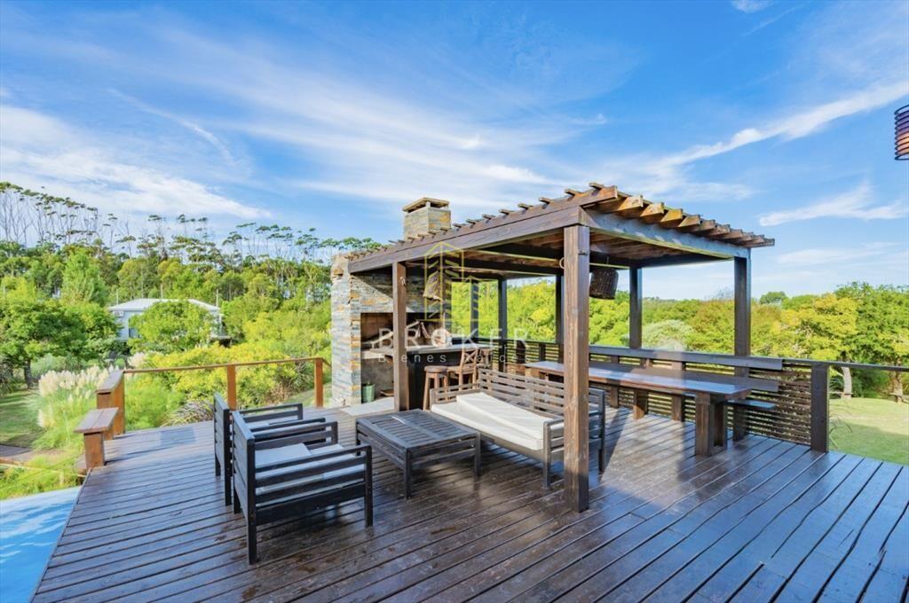 Casa en Venta 3 dormitorios con vista al mar en