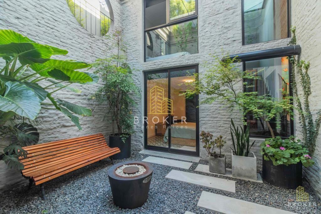 Venta Casa de 3 dormitorios y piscina en CordÃ³n,
