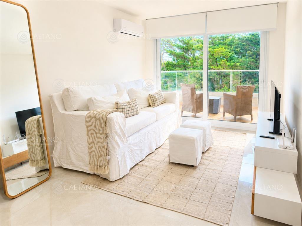 Apartamento de 1 dormitorio en venta, con vista a