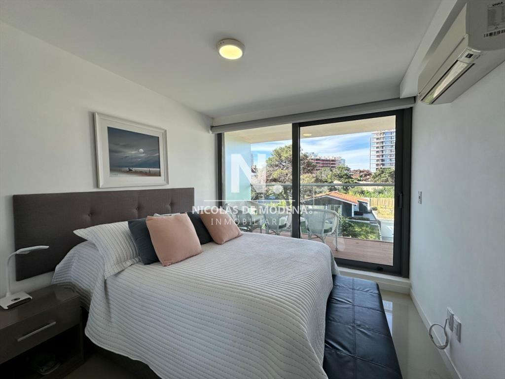 Vende apartamento de 1 dormitorio y medio en Peninsula, Pun