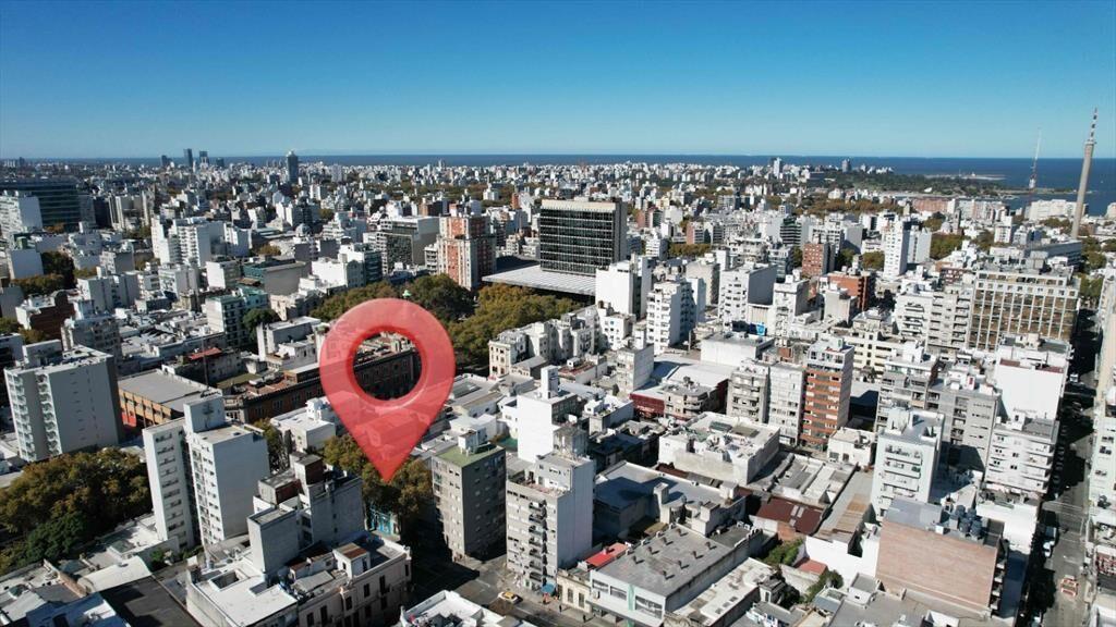 Venta de Terreno de 421m2  Altura 27m y 100% Ocupación A...