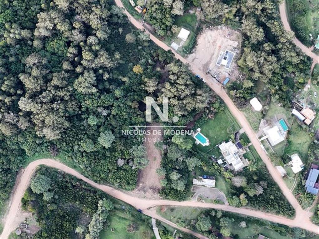 Vende terreno de 1022m2, Loma de la Ballena