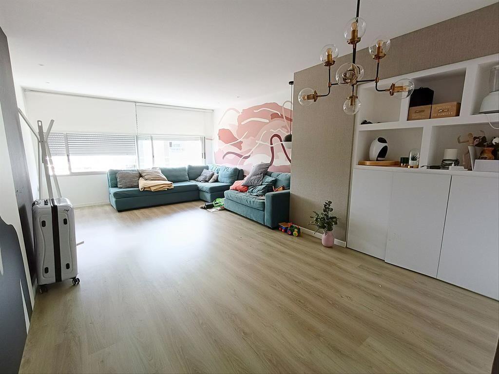 Venta Apartamento con Renta Pocitos 2 Dormitorios 2 Baños O