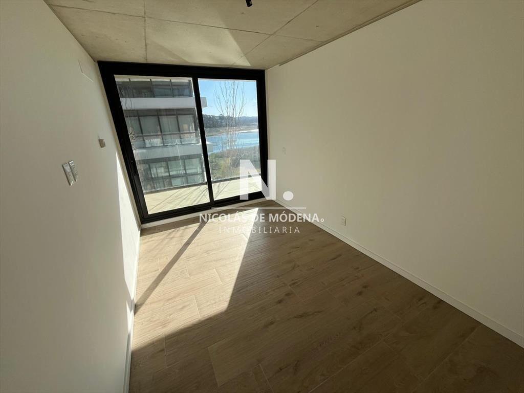 Departamento de 2 dormitorios con 2 baños en