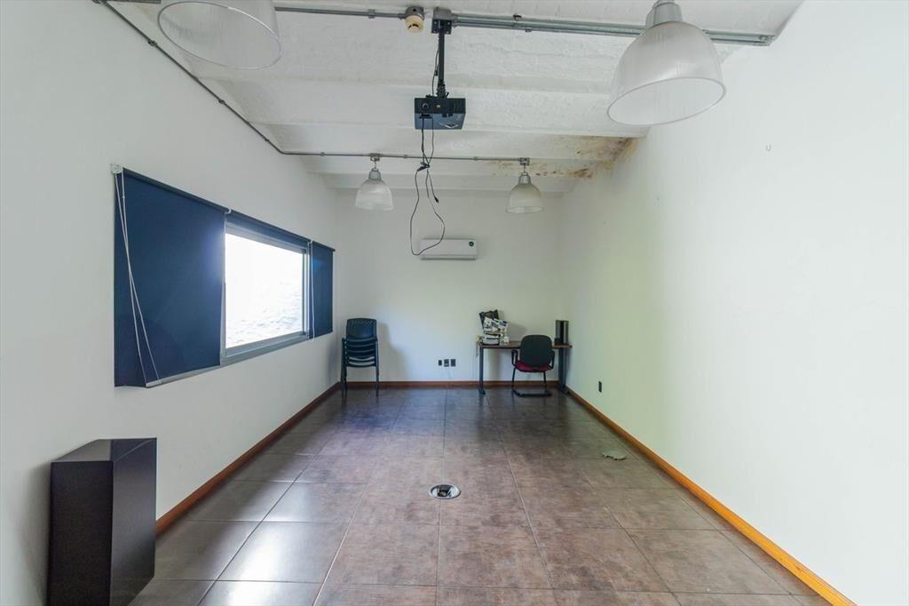 VENTA DEPOSITO Y LOCAL COMERCIAL EN VILLA MUNOZ