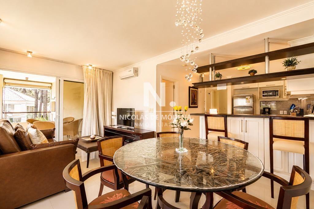 Vende apartamento de 1 dormitorio, en Solanas