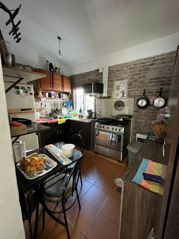 Venta tres casas en padrón único con cochera zona buceo
