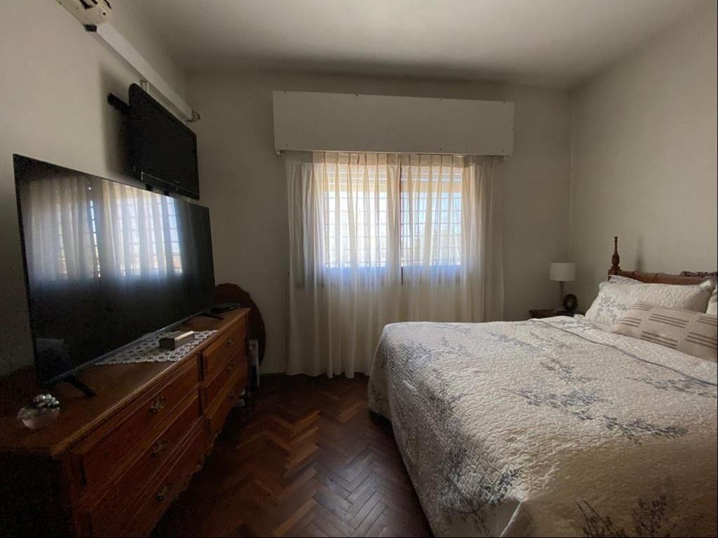 Venta local comercial + 2 casas de altos y terreno