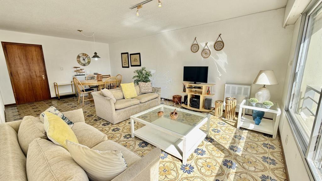 Apartamento en venta 2 dormitorios al PUERTO!