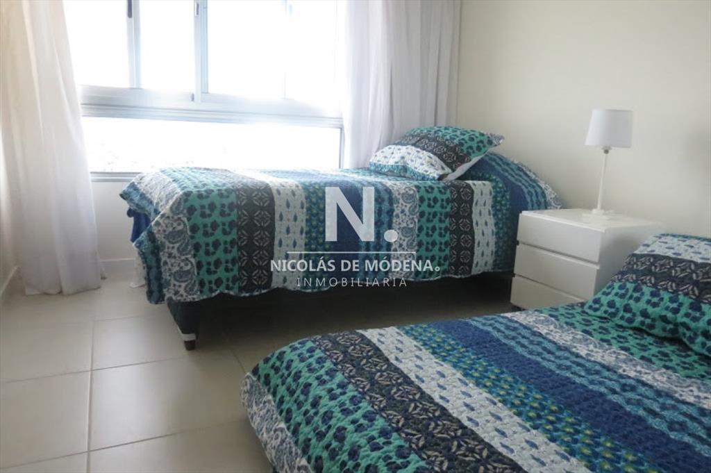 Apartamento de 3 dormitorios en Roosevelt - Punta