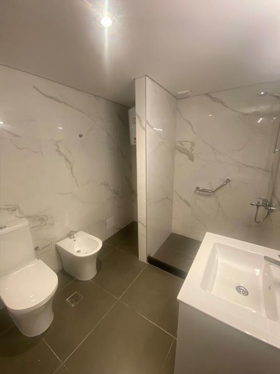 LOFT PISO ALTO SOBRE AV. DE LAS AMÉRICAS