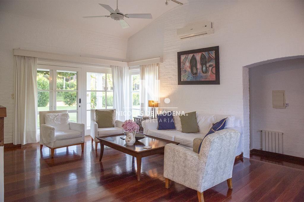 Vende casa en Brava, Punta del Este, de 5