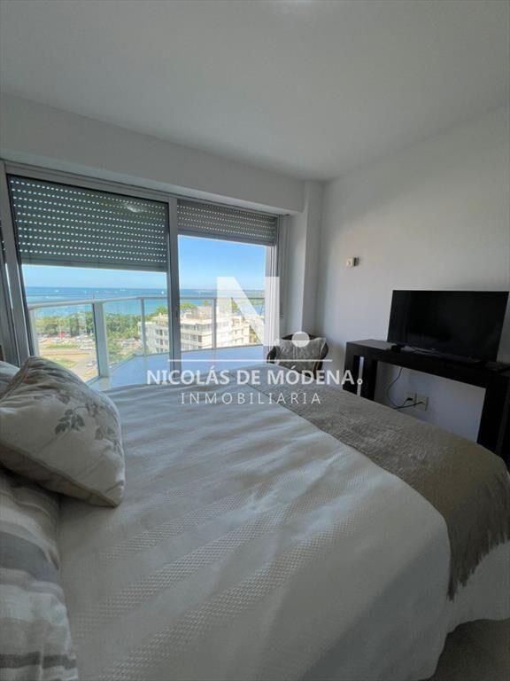 Departamento de 2 dormitorios en venta en torre