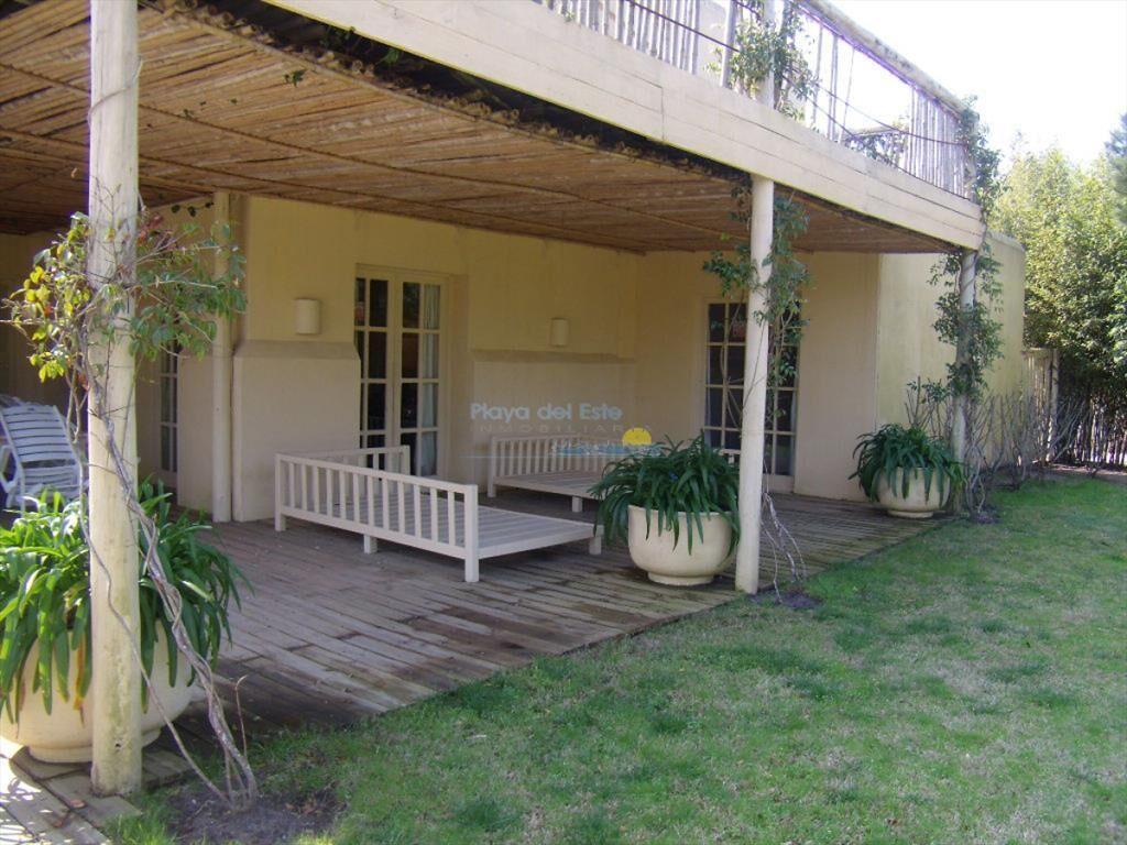 Casa en Venta de 4 dormitorios en RincÃ³n del ,