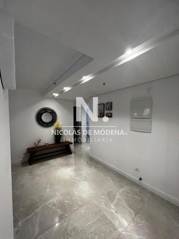 En el edificio Miami Boulevard II, increible de