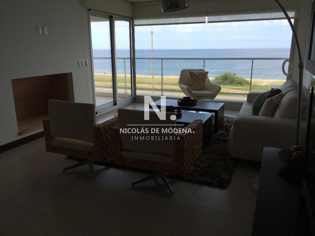 Hermoso apartamento con excelente vista!