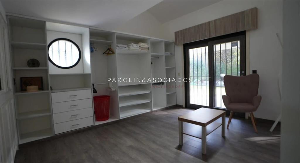 Casa en Venta de 3 Dormitorios, ubicada en Playa